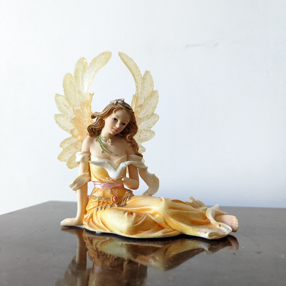 Sara; Angle of Peace - Angles Around Us